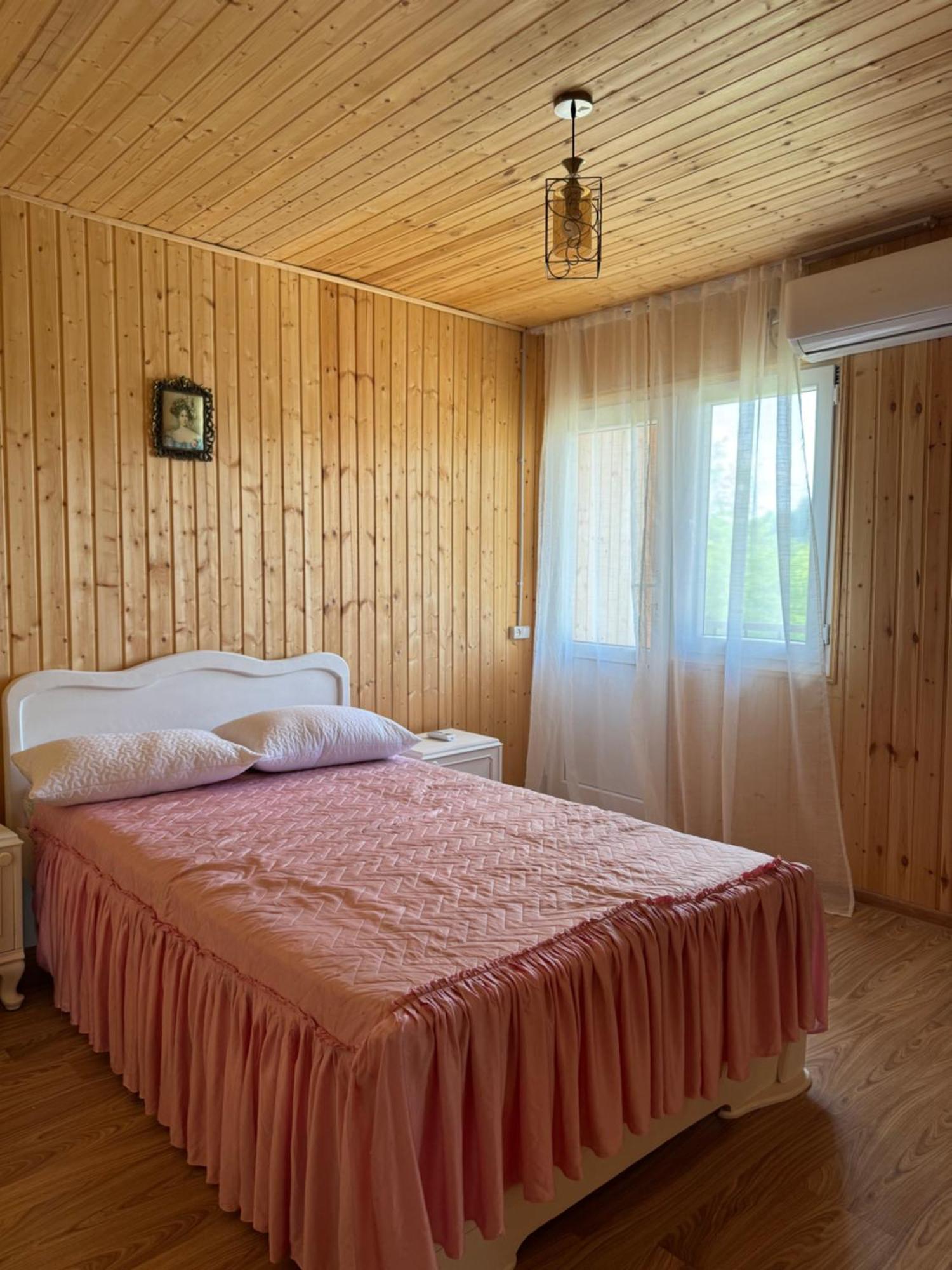Guesthouse Saniko Martvili Exteriör bild