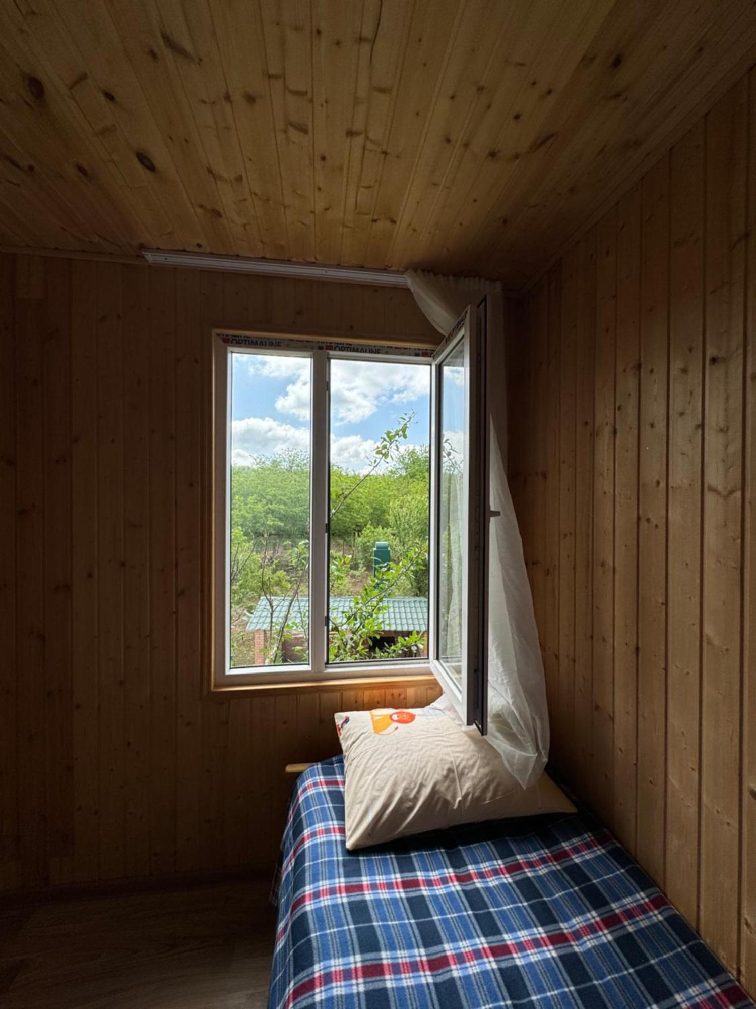 Guesthouse Saniko Martvili Exteriör bild